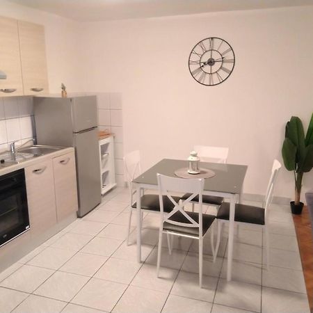 Apartman Mix Zagreb - Maksimir, Kbc Rebro, Free Parking Εξωτερικό φωτογραφία